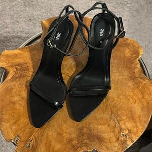 Zara Stilletos. Size 37. Used twice. Very cute.